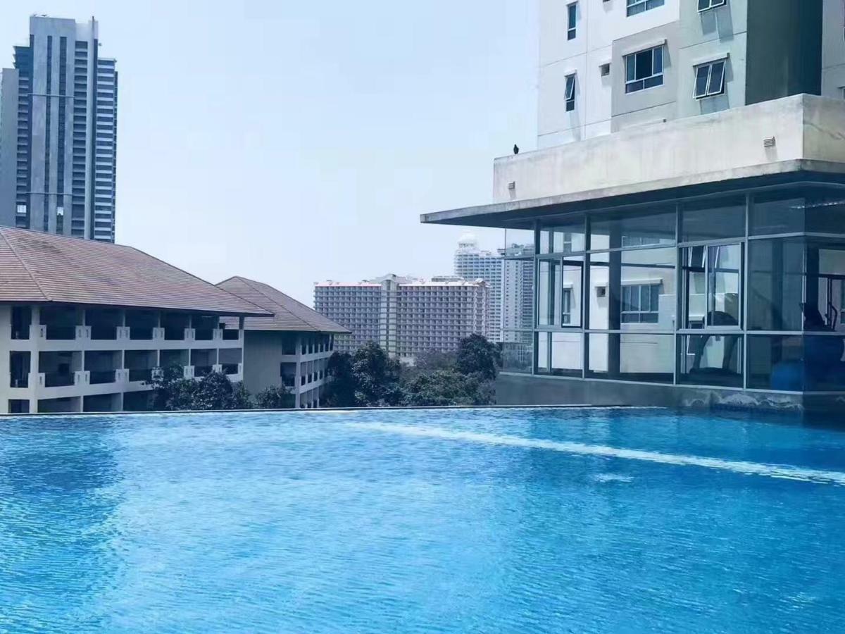 The Base Condo Pattaya Buitenkant foto